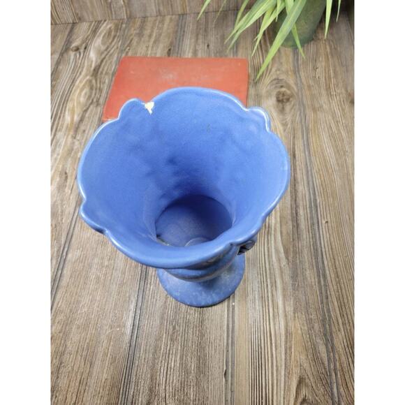 Vintage Rumrill Vase, Dutch Blue 528, Double Handle, Red Wing Pottery (Chip) - Picture 4 of 6